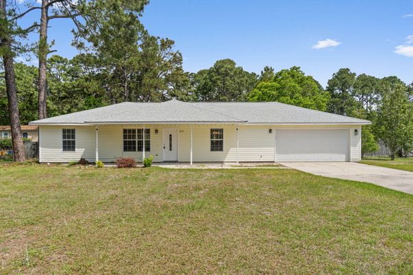 Attached, Exterior, Facade, Ranch