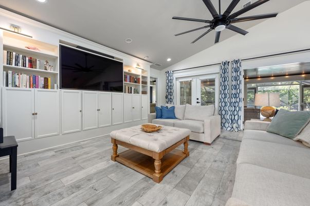 Interior, Living room, Recessed Lighting, Wood Texture Flooring