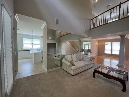 Interior, Living room, Pendant Lights, Recessed Lighting