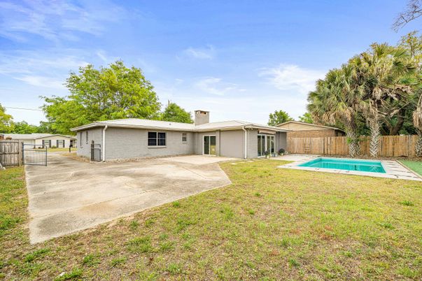Backyard, Exterior, Pool