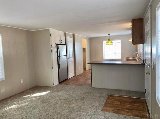 Interior, Kitchen, Pendant Lights, Wood Texture Flooring