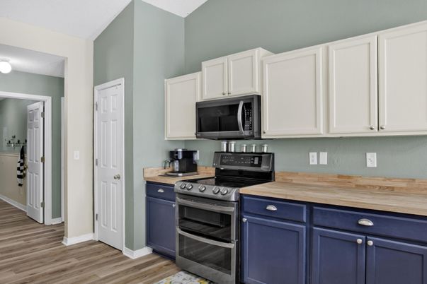 Interior, Kitchen, Stainless Steel Appliances, Wood Texture Flooring