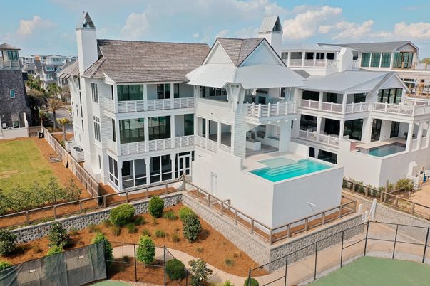 Exterior, Facade, Condo Building