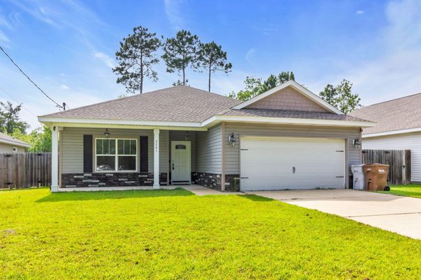 Attached, Backyard, Exterior, Facade, Ranch