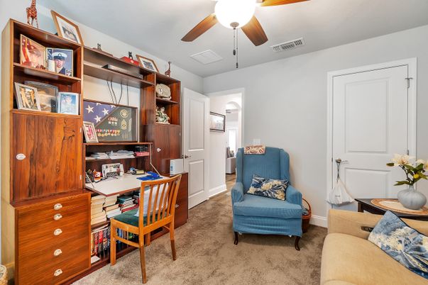 Home Office, Interior