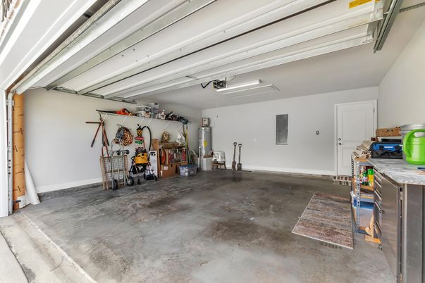 Garage, Interior