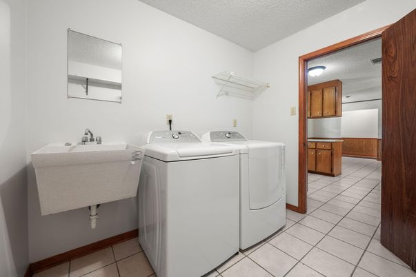Interior, Washer