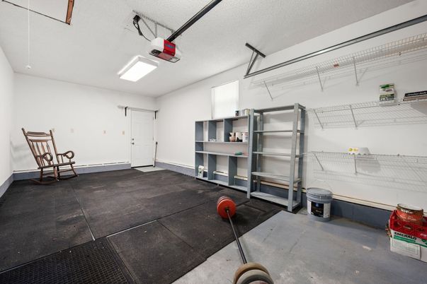 Garage, Interior