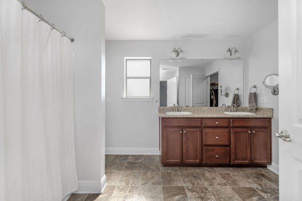 Bathroom, Dual Sink Vanities, Interior