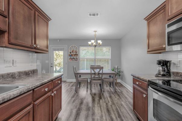 Chandelier, Dining room, Interior, Kitchen, Wood Texture Flooring
