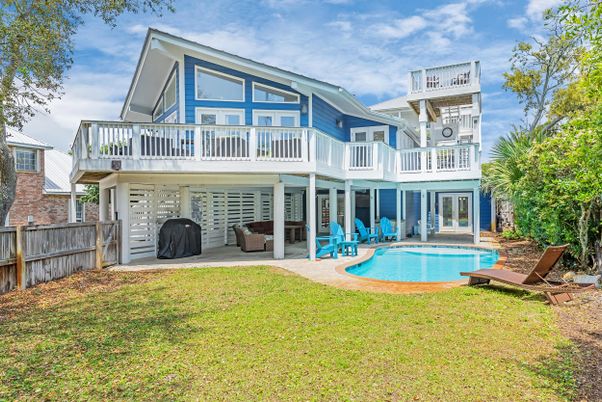 Backyard, Exterior, Pool