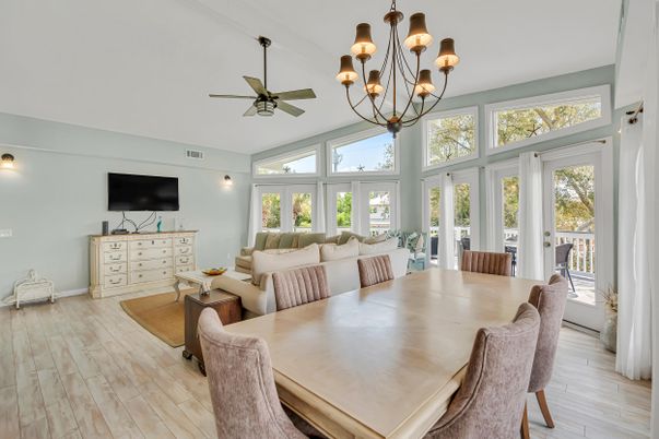 Chandelier, Dining room, Interior, Living room, Wood Texture Flooring