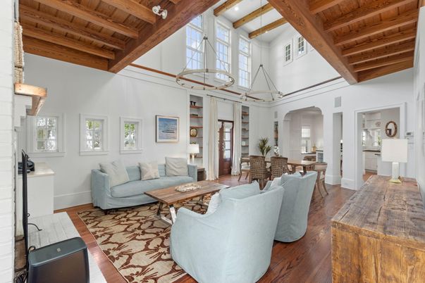 Dining room, Interior, Living room, Pendant Lights, Wooden Beams, Wooden Ceilings, Wood Texture Flooring