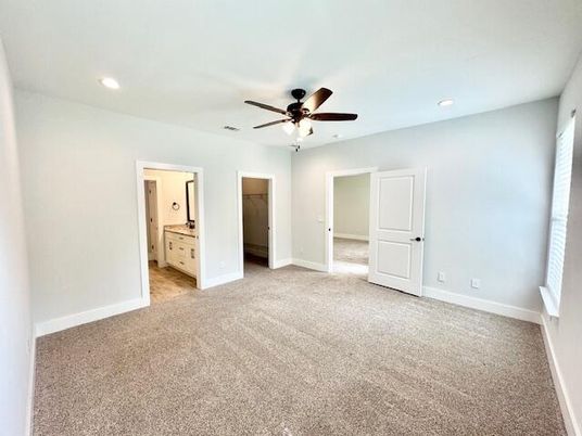 Bathroom, Empty room, Interior, Recessed Lighting
