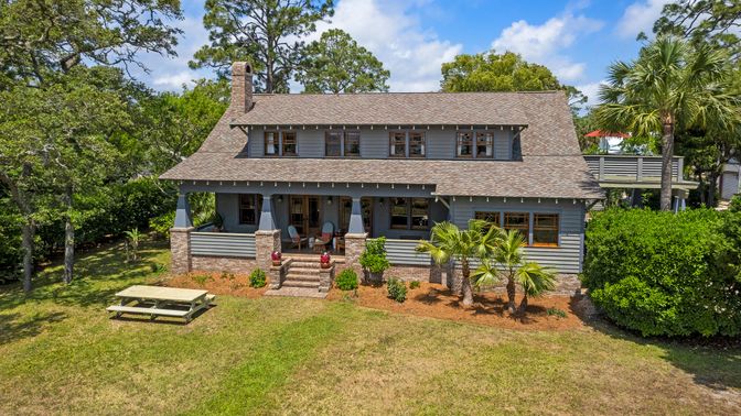 Backyard, Exterior, Facade, Cape Cod