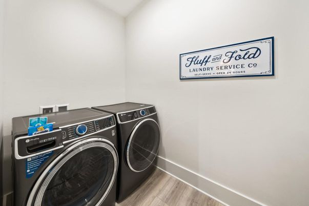 Interior, Washer, Wood Texture Flooring