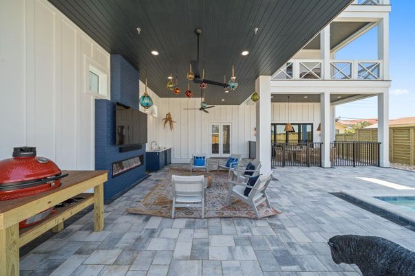 Exterior, Fireplace, Pool