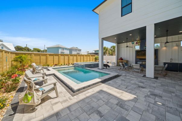 Exterior, Pool