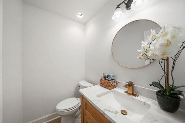 Bathroom, Interior, Recessed Lighting