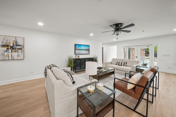 Interior, Living room, Recessed Lighting, Wood Texture Flooring