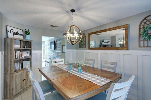 Dining room, Interior, Pendant Lights