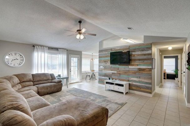 Interior, Living room, Pendant Lights, Wooden Walls