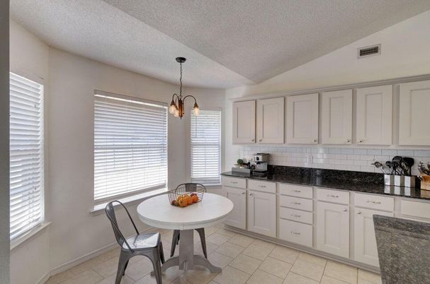Dining room, Interior, Kitchen, Pendant Lights
