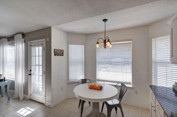 Dining room, Interior, Pendant Lights