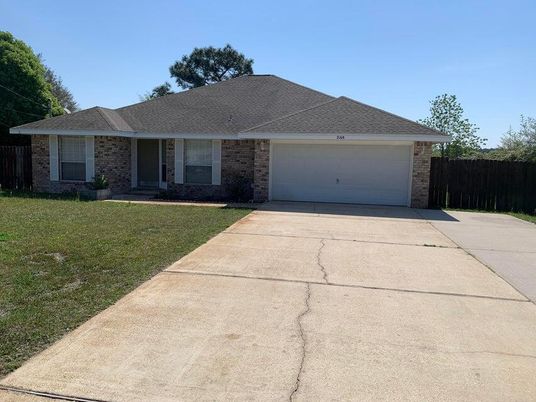 Attached, Exterior, Facade, Brick Facade, Ranch