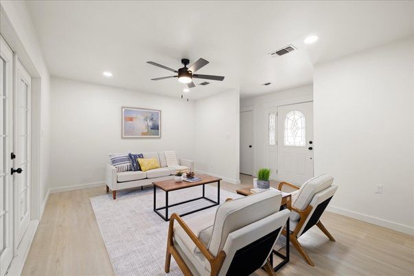 Interior, Living room, Recessed Lighting, Wood Texture Flooring