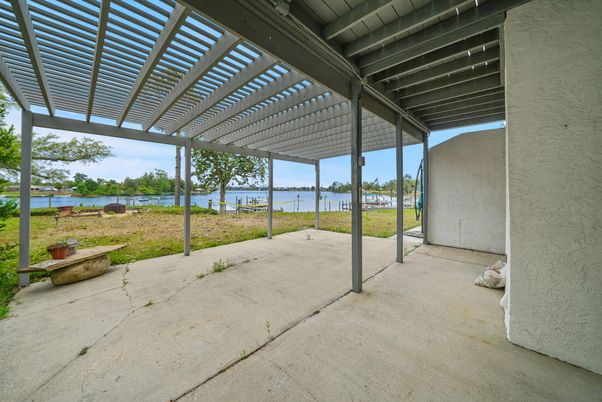 Exterior, Water