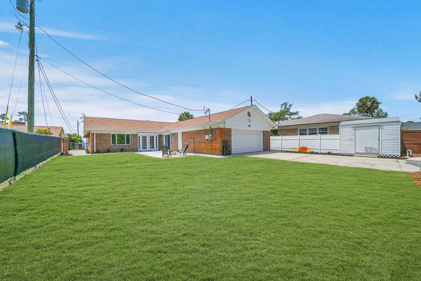 Backyard, Detached Garage, Exterior