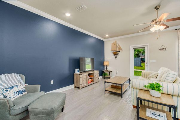 Interior, Living room, Recessed Lighting, Wood Texture Flooring