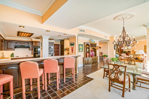 Chandelier, Dining room, Interior, Kitchen, Recessed Lighting