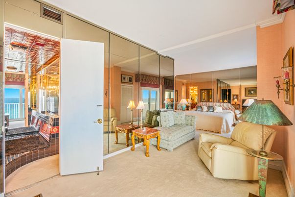 Interior, Living room, Pendant Lights