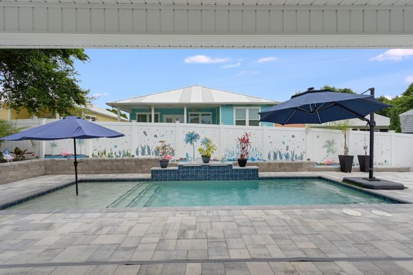 Exterior, Pool