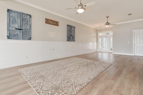 Empty room, Interior, Pendant Lights, Wood Texture Flooring