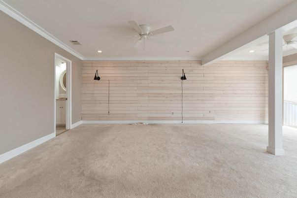 Empty room, Interior, Recessed Lighting, Wooden Walls