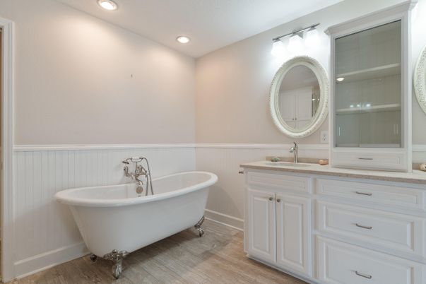 Bathroom, Dual Sink Vanities, Free Standing Baths, Interior, Recessed Lighting, Wood Texture Flooring