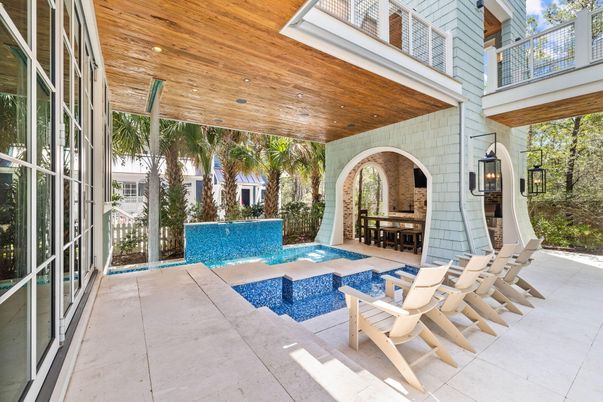 Exterior, Pool