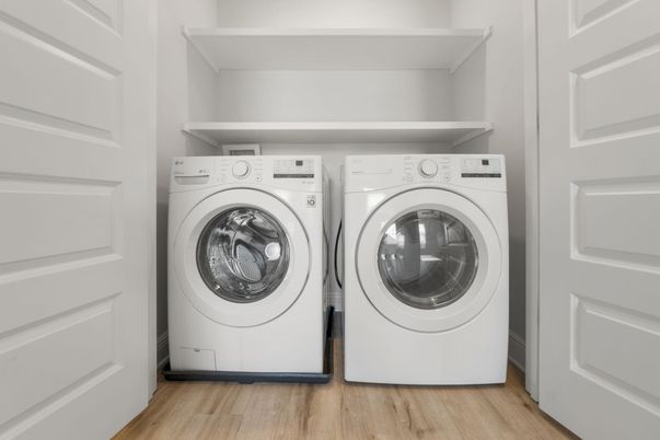 Interior, Utility Closets, Washer, Wood Texture Flooring