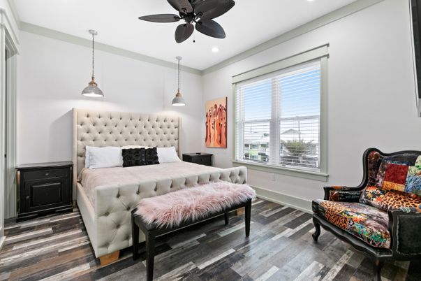 Bedroom, Interior, Pendant Lights, Recessed Lighting, Wood Texture Flooring
