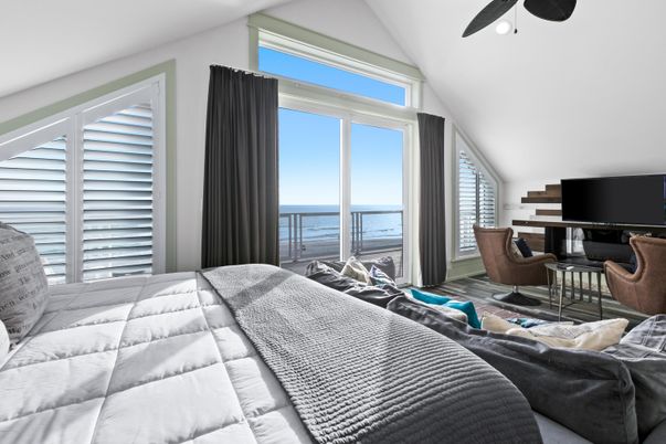 Bedroom, Interior, Living room, Water