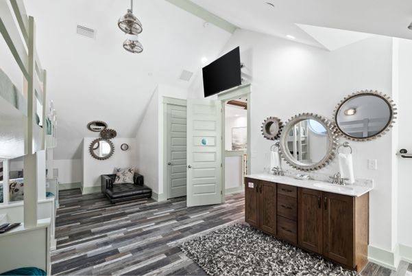 Interior, Pendant Lights, Recessed Lighting, Wood Texture Flooring