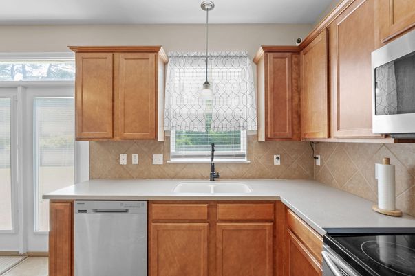 Interior, Kitchen, Pendant Lights, Stainless Steel Appliances