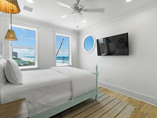Bedroom, Interior, Pendant Lights, Recessed Lighting, Water, Wood Texture Flooring