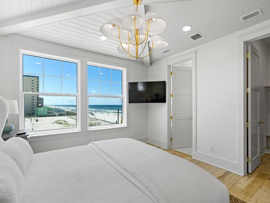 Bedroom, Interior, Pendant Lights, Recessed Lighting, Water, Wood Texture Flooring