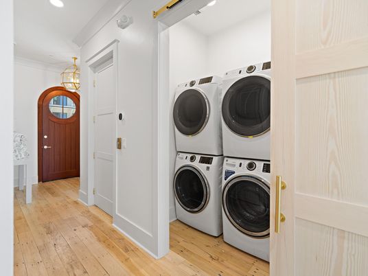 Interior, Recessed Lighting, Utility Closets, Washer, Wood Texture Flooring