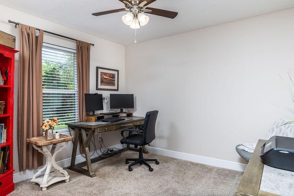 Home Office, Interior