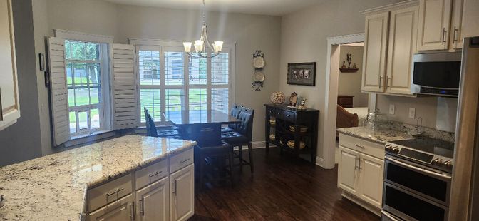 Chandelier, Dining room, Interior, Kitchen, Pendant Lights, Wood Texture Flooring